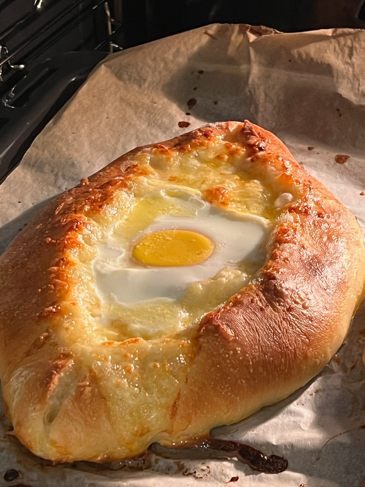 Khachapuri (Acharuli) au fromage recette détaillée et délicieuse